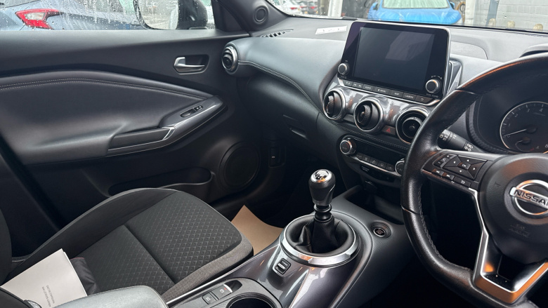 Nissan Juke 1.0 DiG-T 114 N-Connecta 5dr Petrol Hatchback